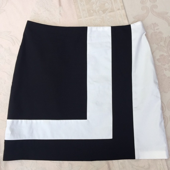 INC International Concepts Dresses & Skirts - INC Black & White Cotton Stretch Skirt.18219